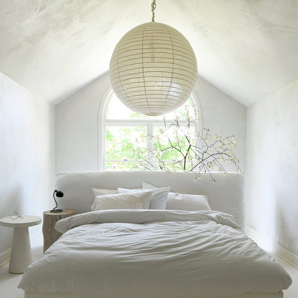 The Height of Comfort: Exploring the Beauty of Lounge Ceilings