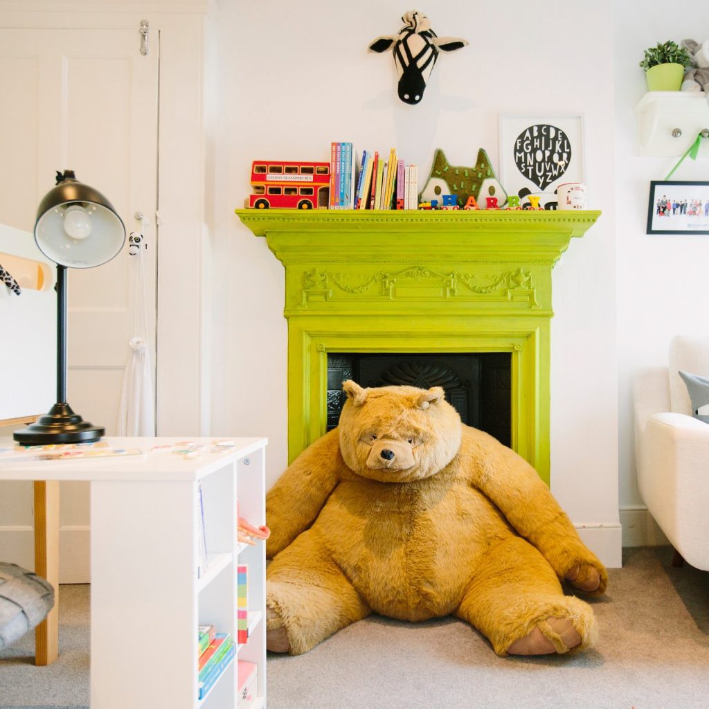Adding Some Color to Your Ceiling: A Guide to Choosing the Perfect Shade for Your Home Adding Some Color to Your Ceiling: A Guide to Choosing the Perfect Shade for Your Home