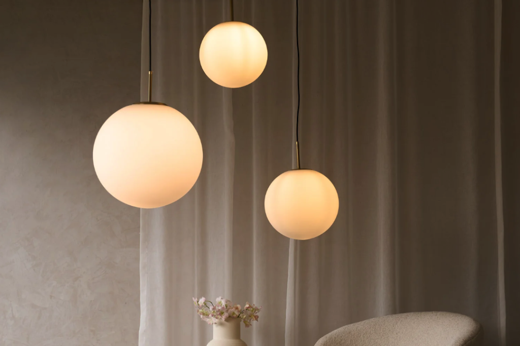 The Hanging Lamp: A Classic Addition to Any Room